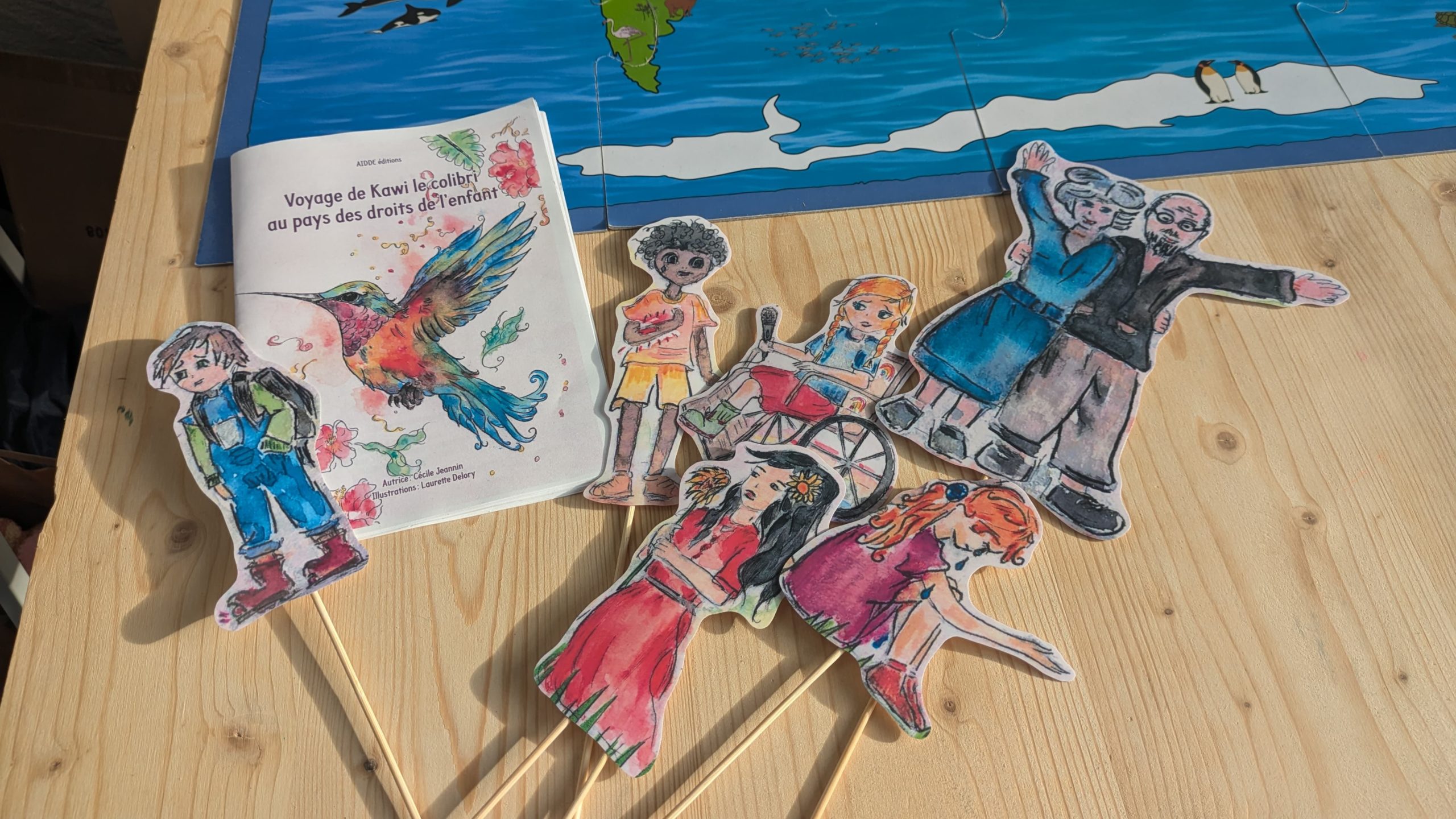 académie internationale droits de l'enfant AIDDE, jeu, mallette de jeu, ACTION ! Deviens un super-héros des droits de l'enfant, jeu éducatif droits enfants, jeu écoles, jeu classes